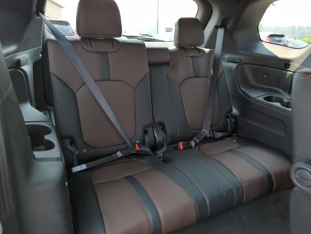 Used 2026 Honda Pilot TrailSport image 13