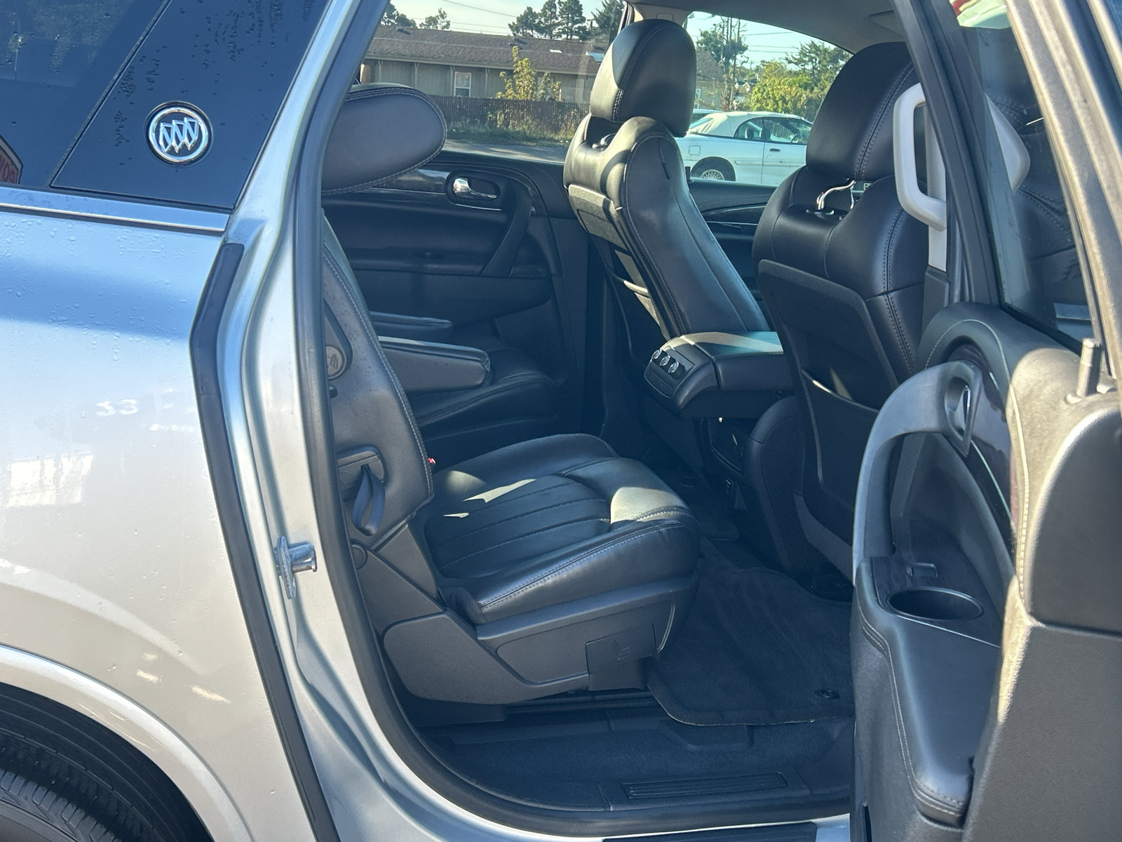 Used 2016 Buick Enclave Leather AWD/4WD image 28