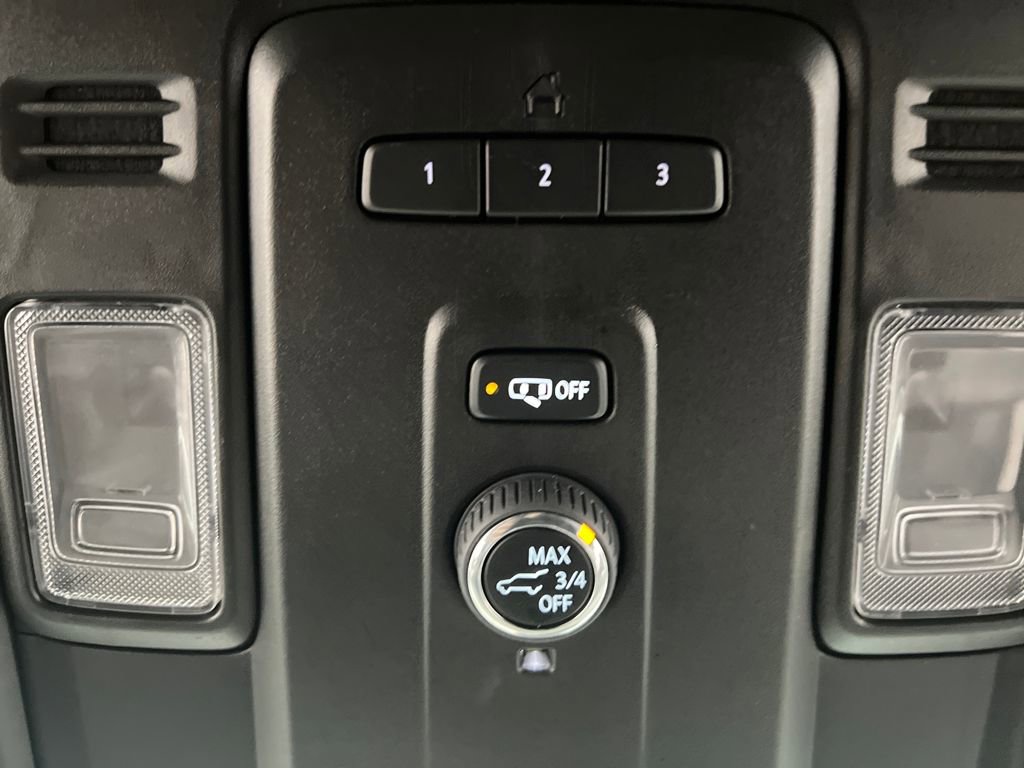 Used 2024 Chevrolet Suburban RST image 63