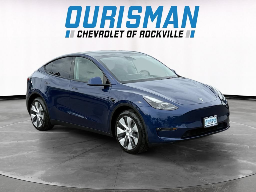 Used 2023 Tesla Model Y Long Range AWD/4WD image 1