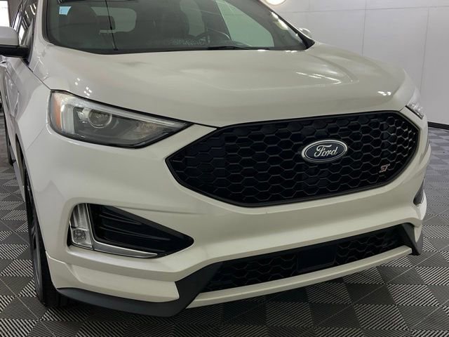 Used 2019 Ford Edge ST w/ Cold Weather Package AWD/4WD image 8