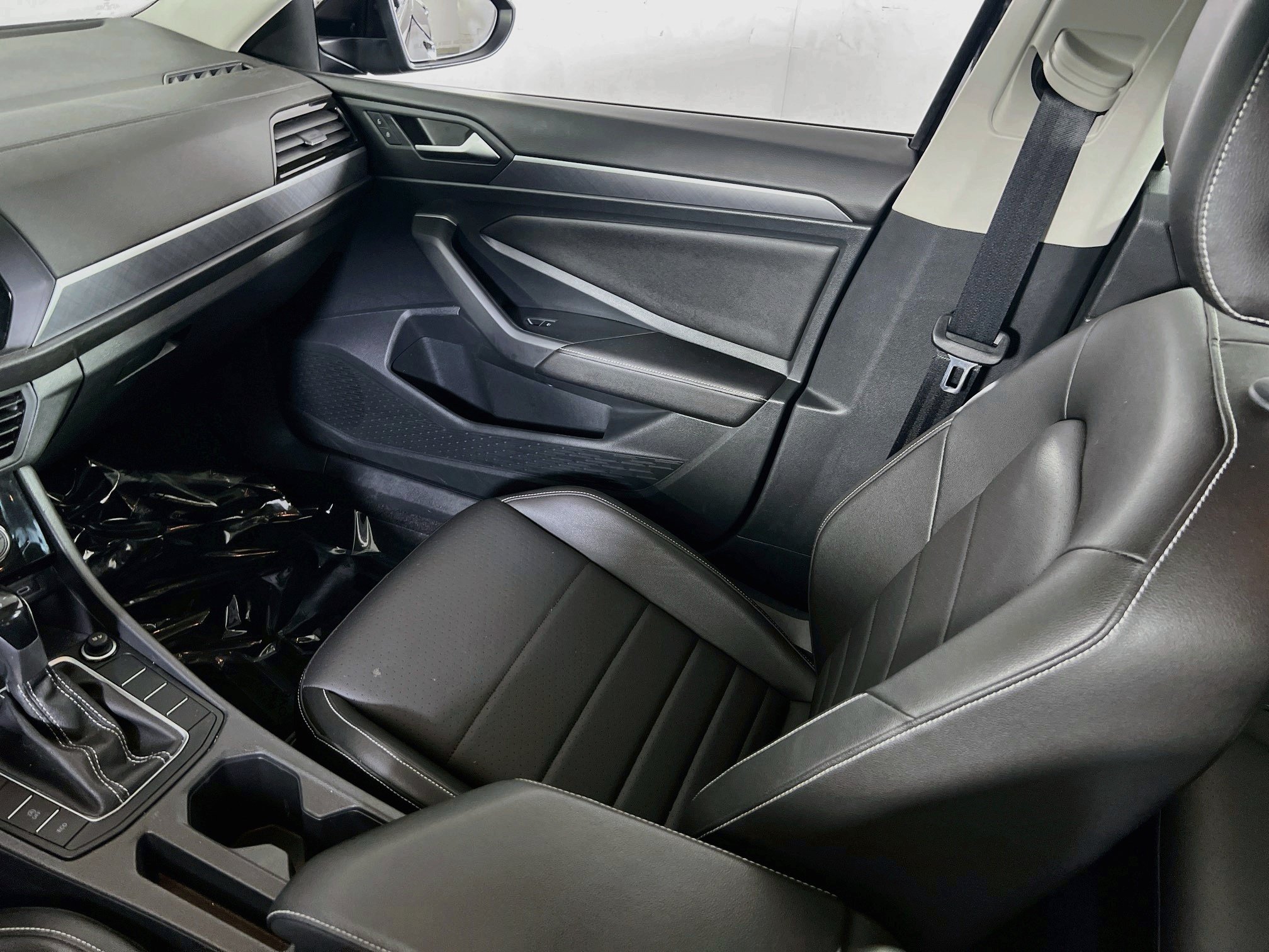 Used 2023 Volkswagen Jetta SE FWD image 23