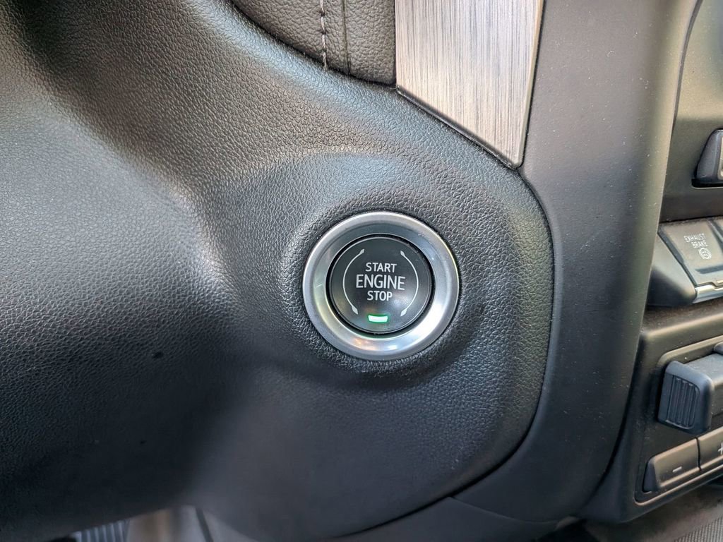 Certified 2023 GMC Sierra 2500 Denali w/ Denali Ultimate Package image 24