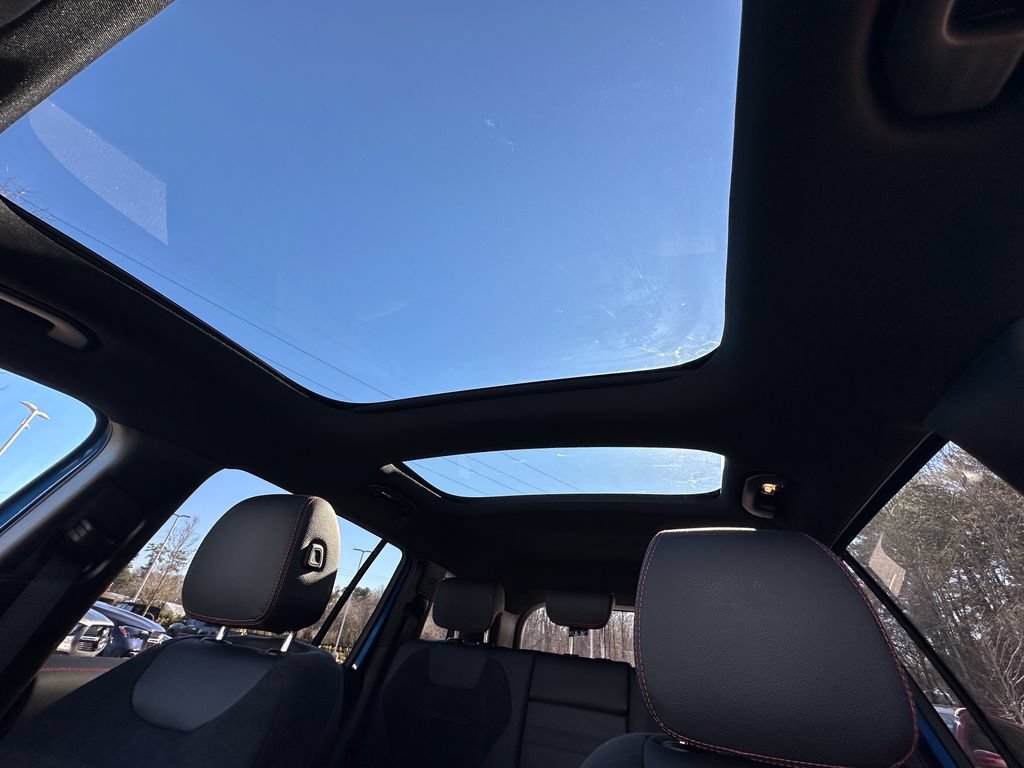 Certified 2025 Mercedes-Benz GLB 250 image 34