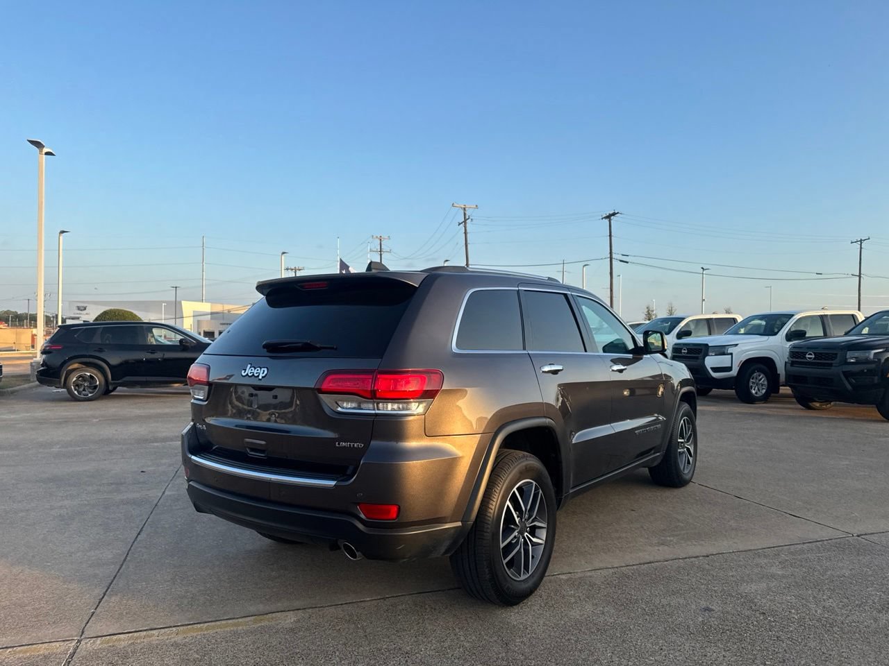 Used 2020 Jeep Grand Cherokee Limited AWD/4WD image 18