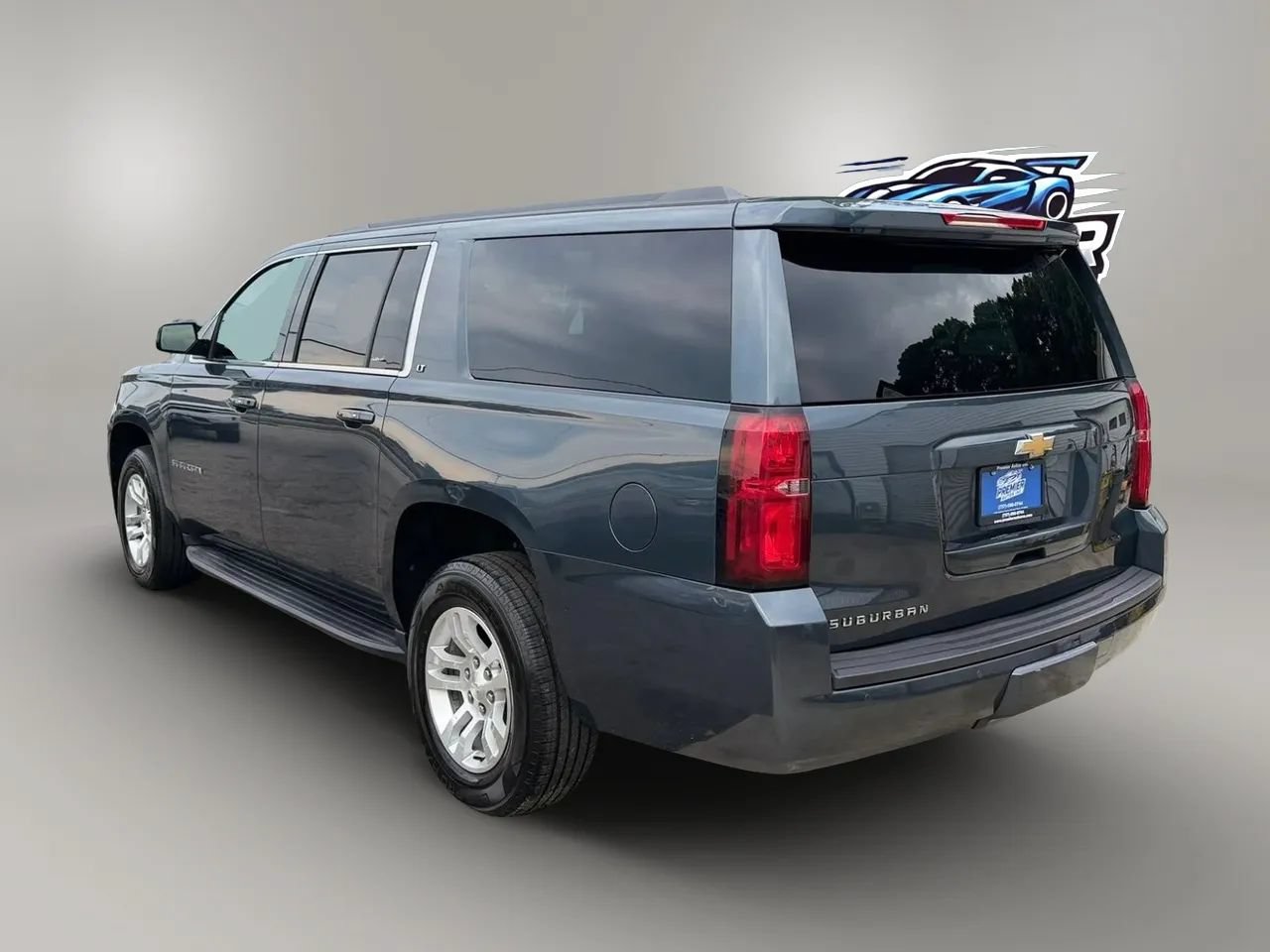 Used 2019 Chevrolet Suburban LT RWD image 5