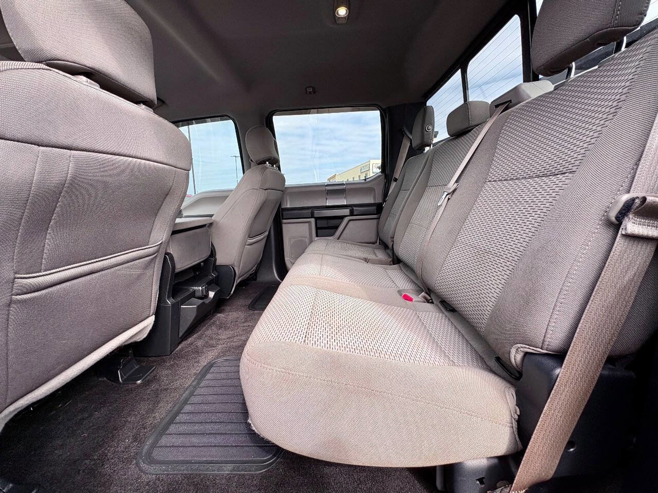 Used 2017 Ford F150 XLT w/ Equipment Group 302A Luxury AWD/4WD image 19