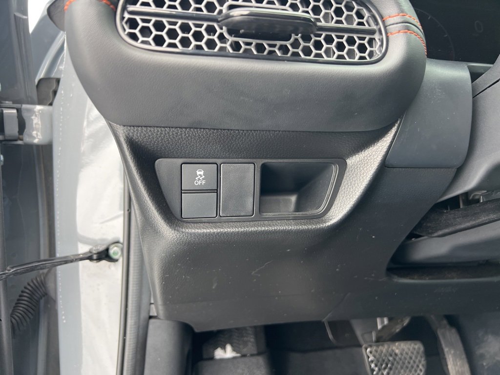 Used 2025 Honda HR-V Sport image 16