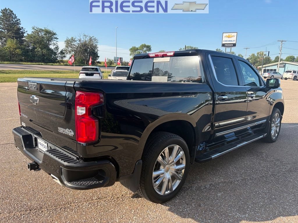 Used 2025 Chevrolet Silverado 1500 High Country w/ High Country Premium Package AWD/4WD image 6