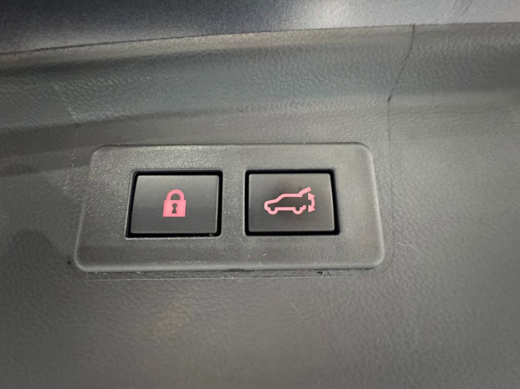 Used 2023 Subaru Outback Onyx Edition image 32