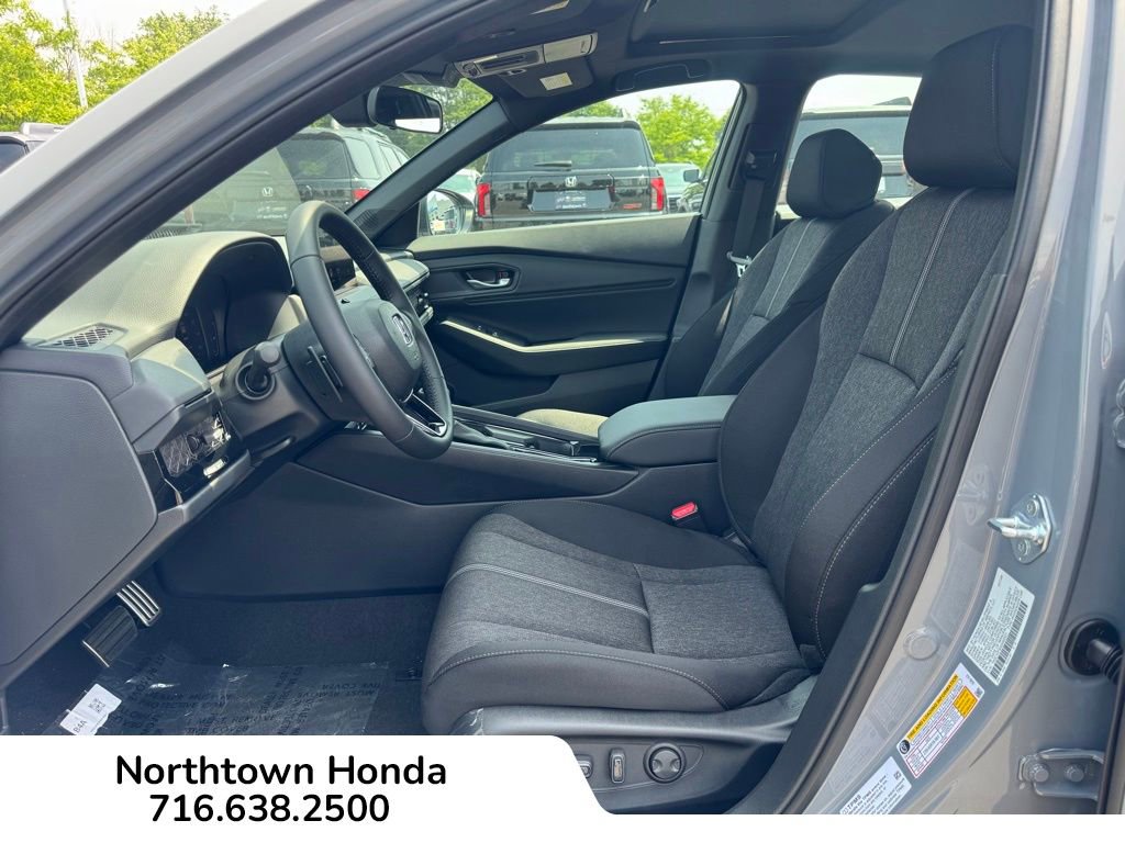 Used 2025 Honda Accord Sport image 11