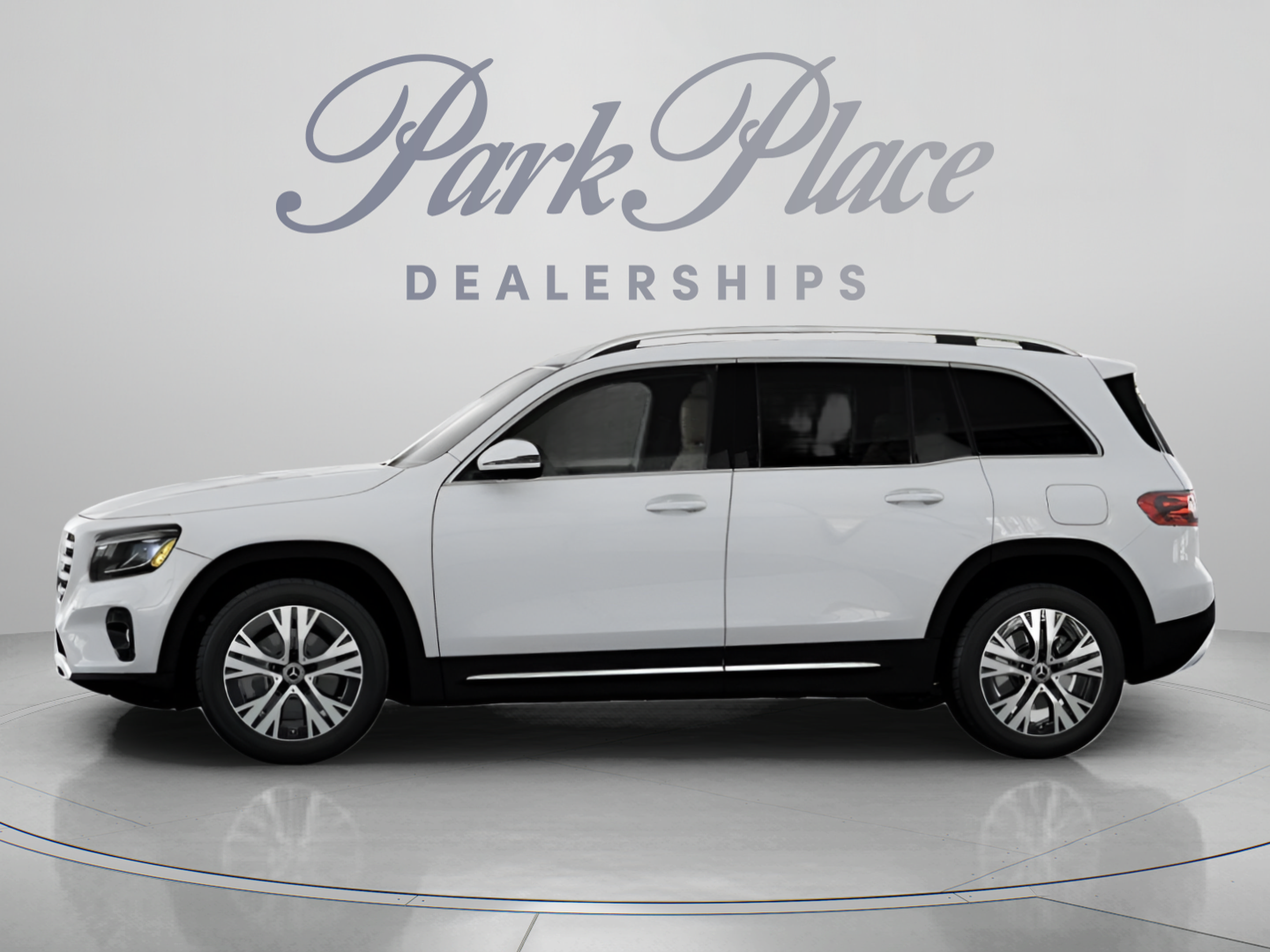 New 2026 Mercedes-Benz GLB 250 image 5