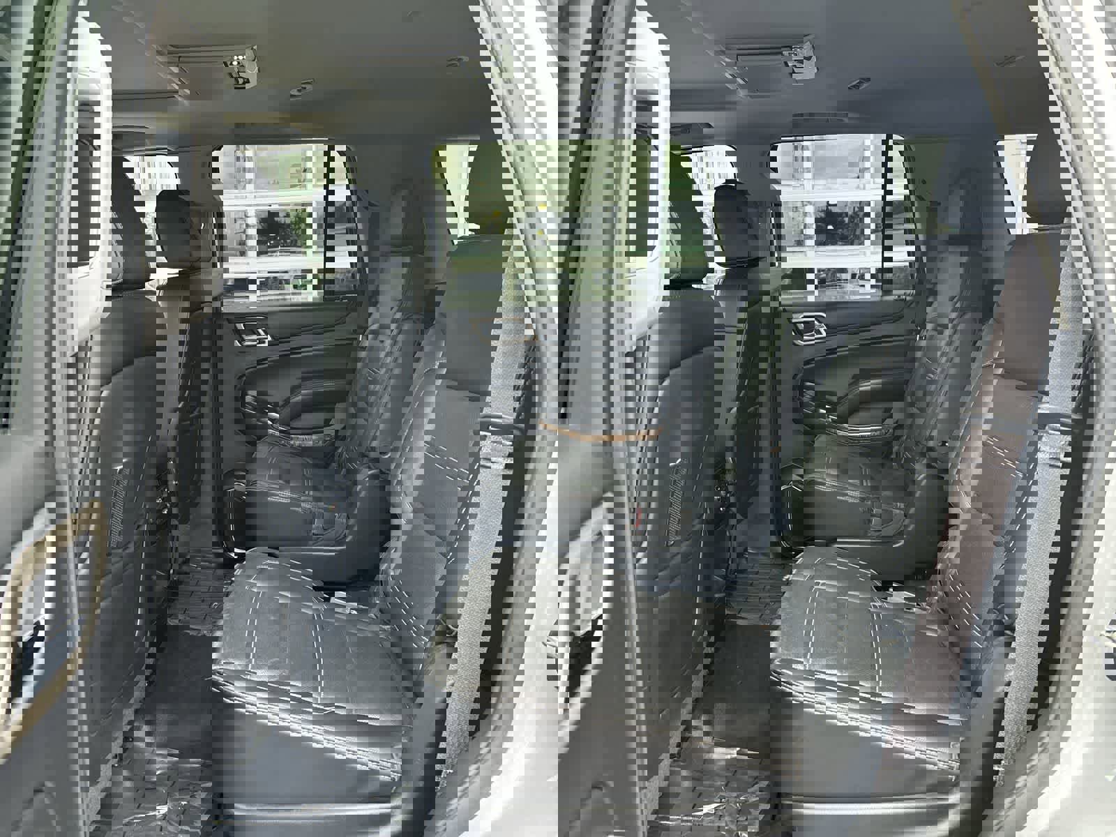 Used 2015 GMC Yukon Denali w/ Open Road Package image 6