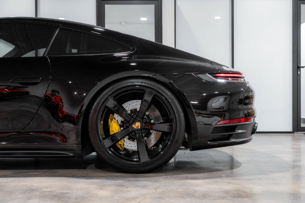 Used 2020 Porsche 911 Carrera S RWD image 21