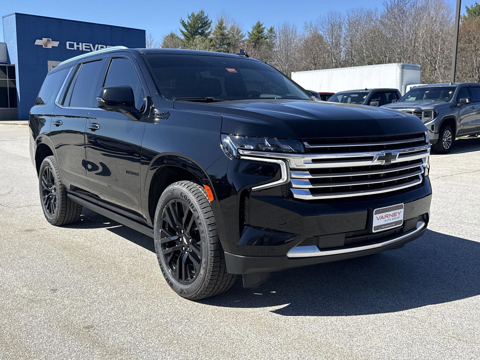 Used 2024 Chevrolet Tahoe High Country w/ Premium Package AWD/4WD image 5