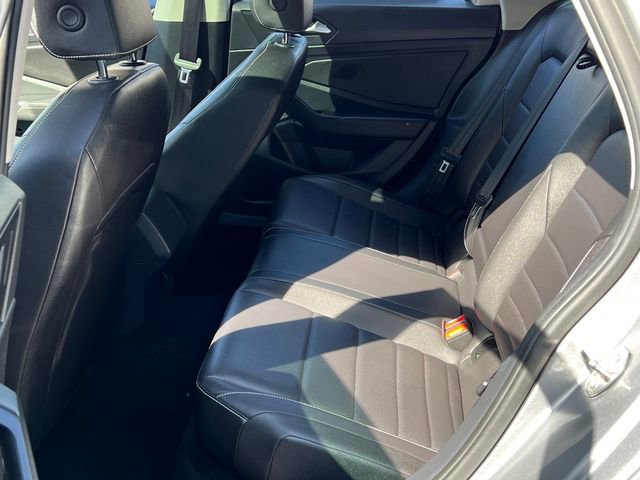 Used 2024 Volkswagen Jetta SE image 22