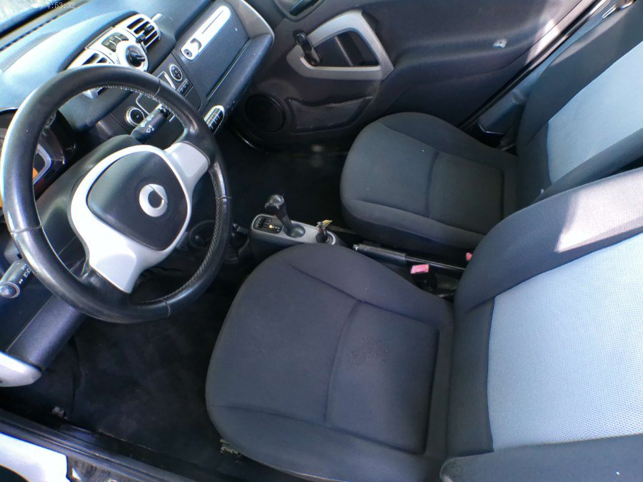 Used 2013 smart fortwo pure RWD image 10