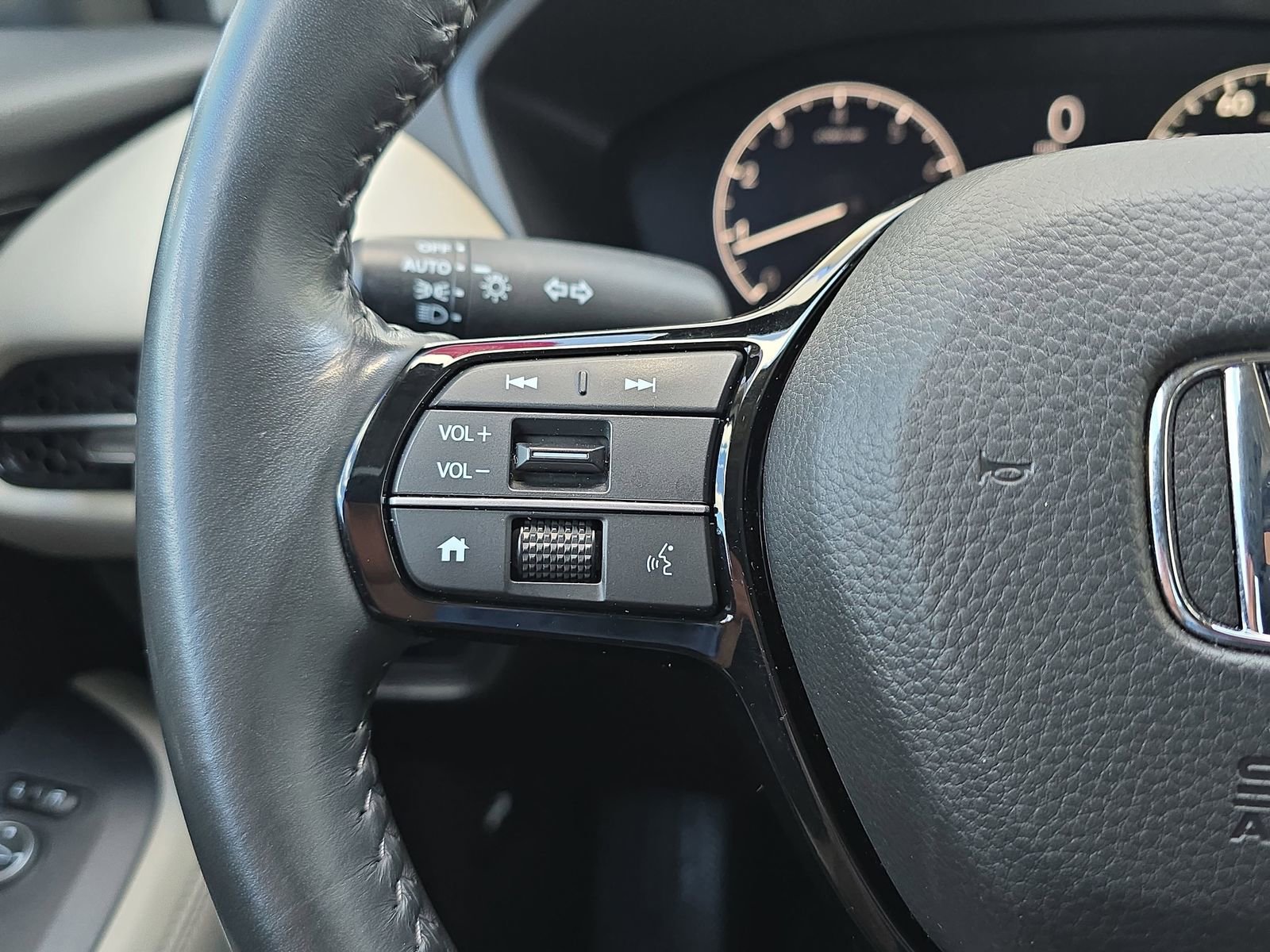 Certified 2023 Honda HR-V EX-L image 16