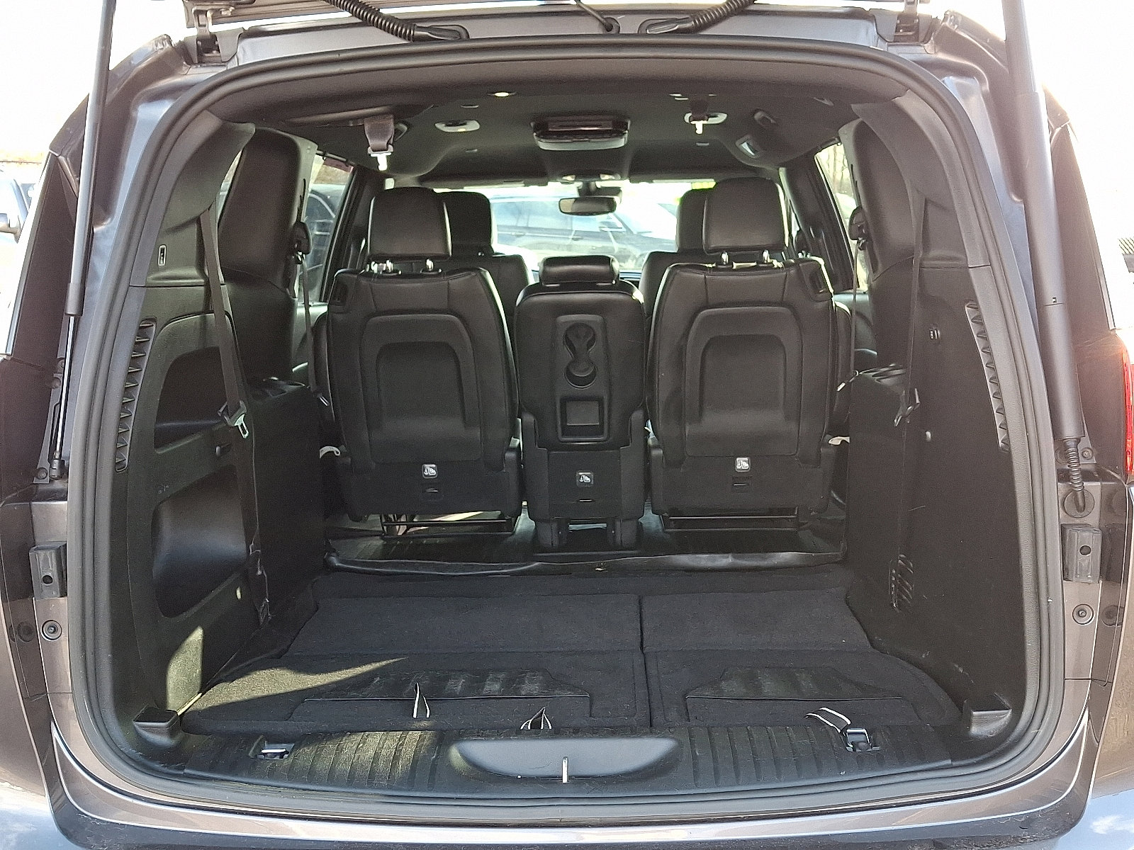 Used 2020 Chrysler Pacifica Touring-L w/ Advanced Safetytec Group image 29