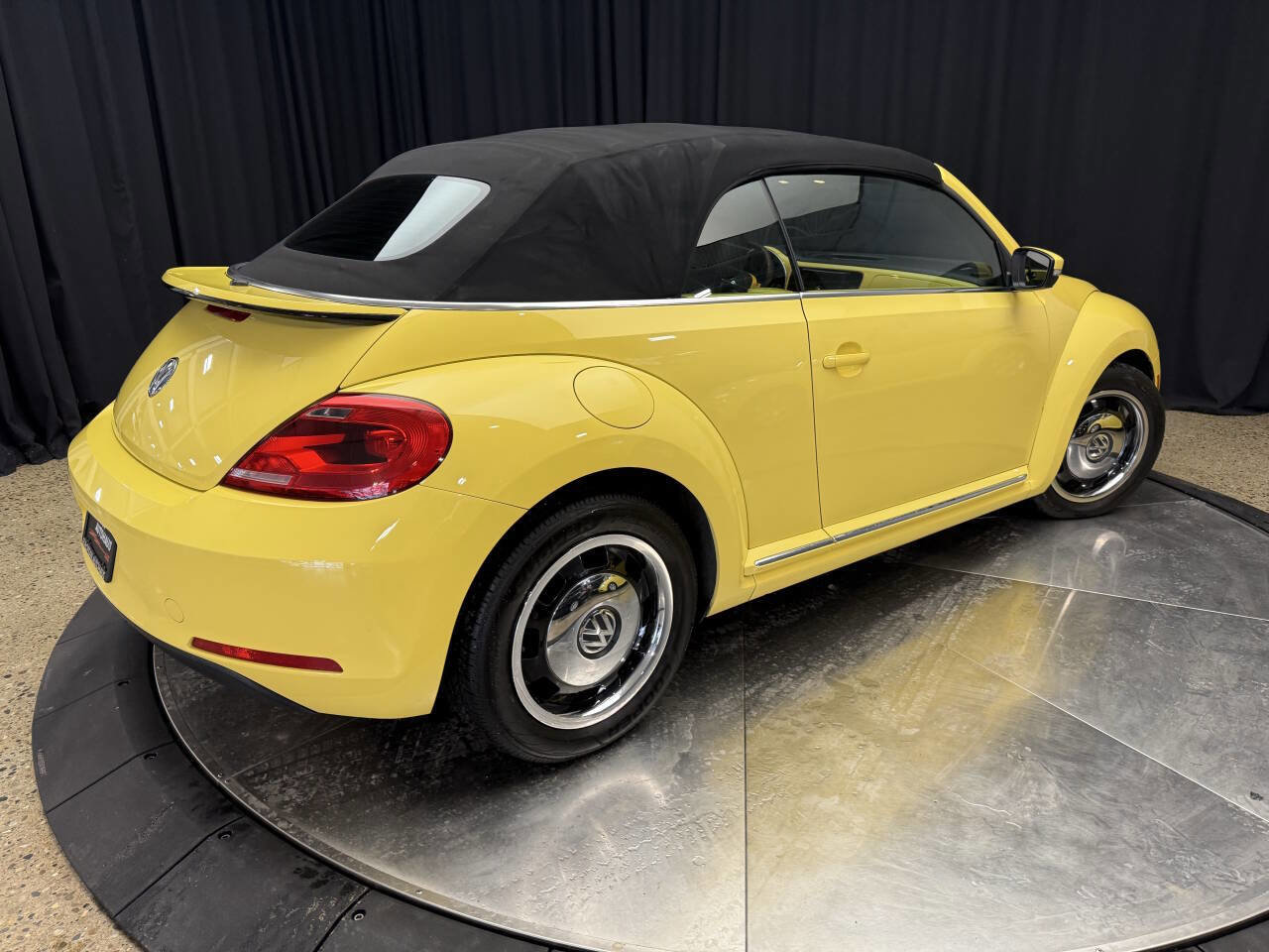 Used 2013 Volkswagen Beetle 2.5 image 13