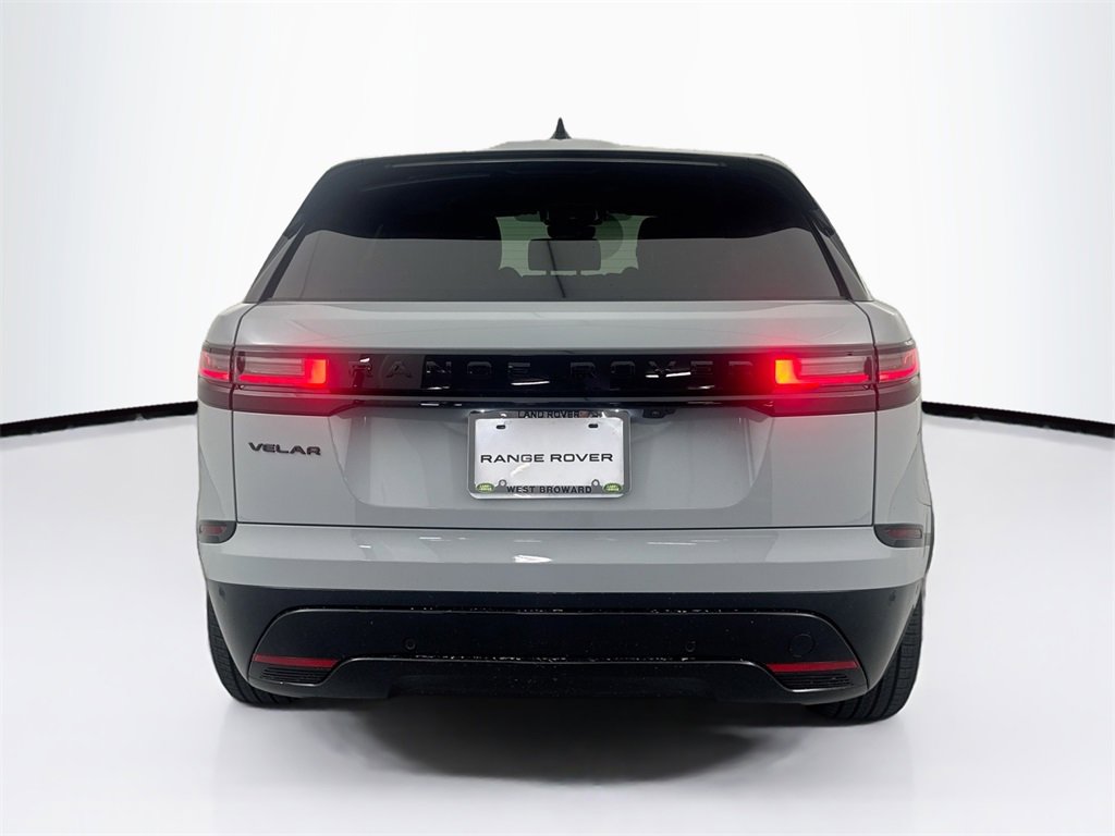 New 2026 Land Rover Range Rover Velar Dynamic SE image 6