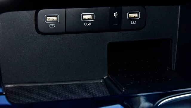 Certified 2024 Kia Carnival SX Prestige image 28