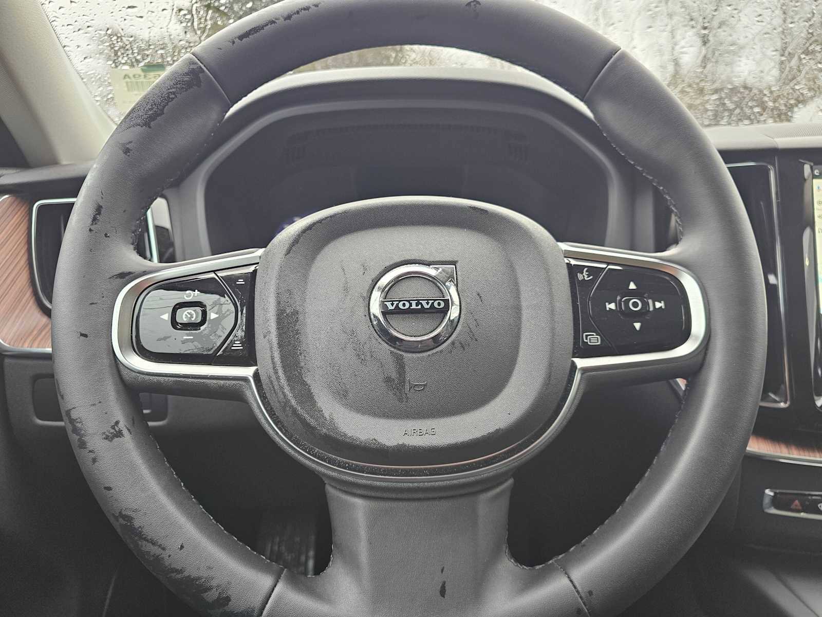 Certified 2024 Volvo XC60 T8 Plus w/ Protection Package Premier image 19