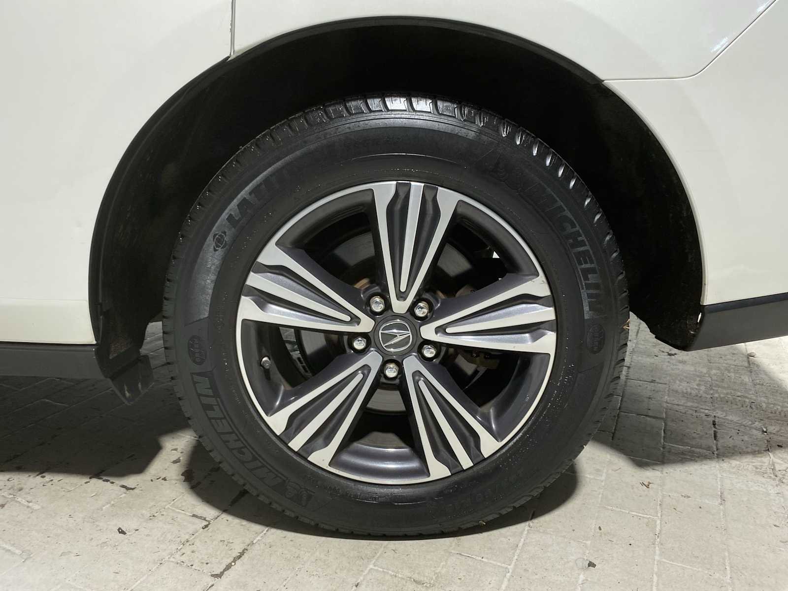 Used 2017 Acura MDX SH-AWD image 8