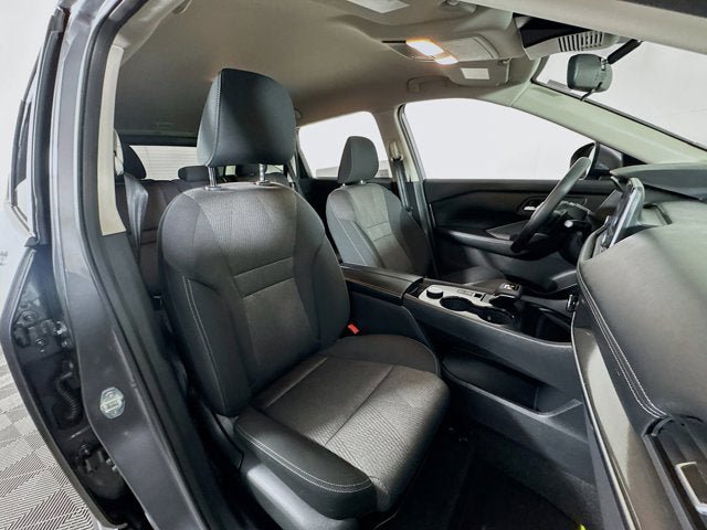 Certified 2026 Nissan Rogue SV image 22