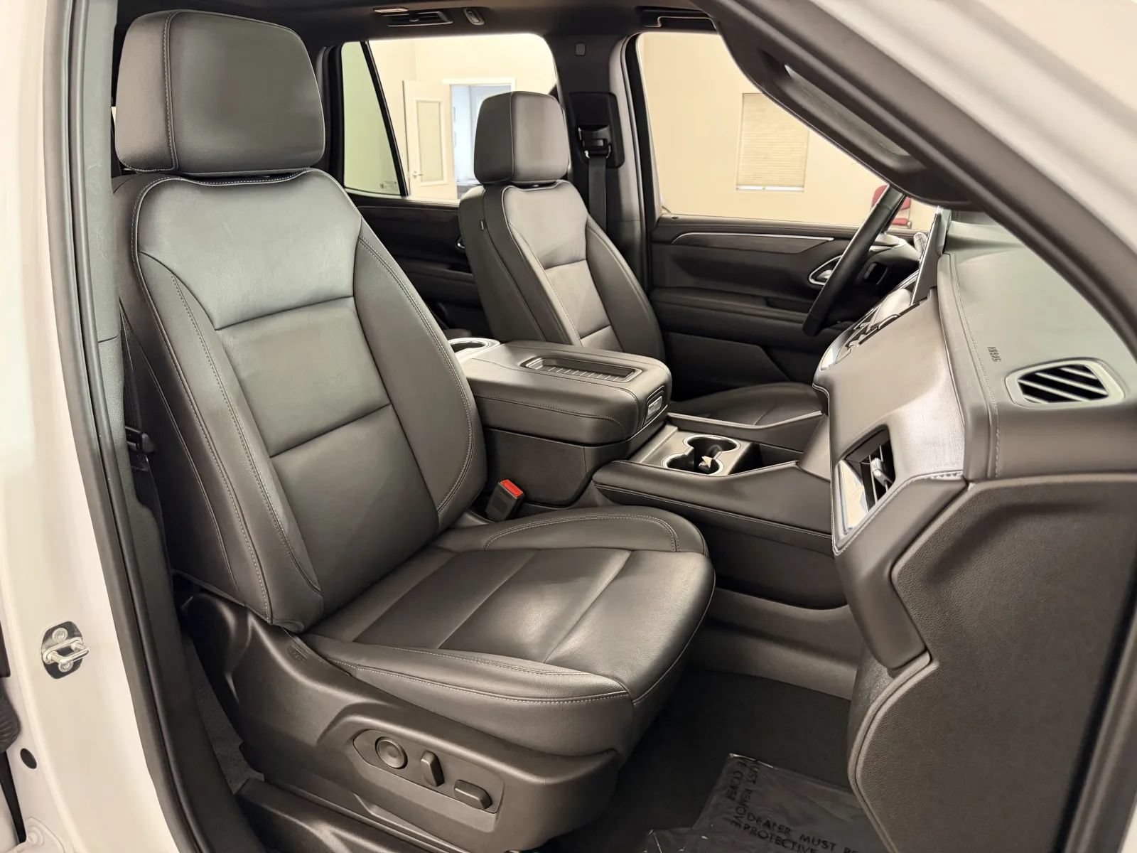 Used 2024 Chevrolet Tahoe Z71 w/ Off-Road Capability Package AWD/4WD image 45