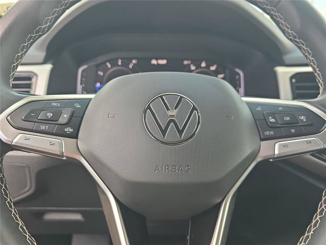 Used 2023 Volkswagen Atlas Cross Sport SE w/ Panoramic Sunroof Package FWD image 22