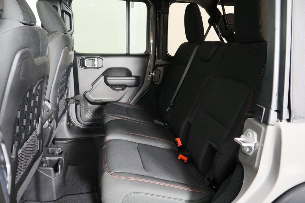 Used 2022 Jeep Wrangler Unlimited Rubicon AWD/4WD image 17