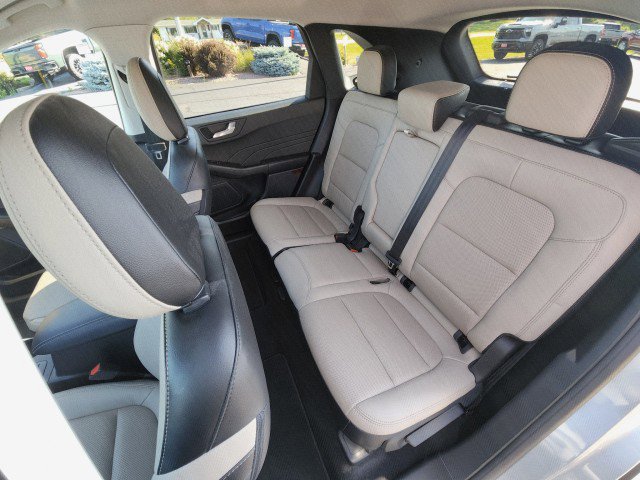 Used 2022 Ford Escape Titanium w/ Class II Trailer Tow Package image 24