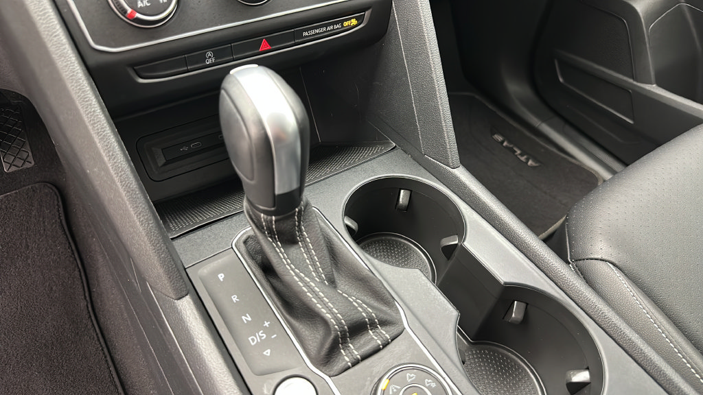 Used 2023 Volkswagen Atlas SE AWD/4WD image 19