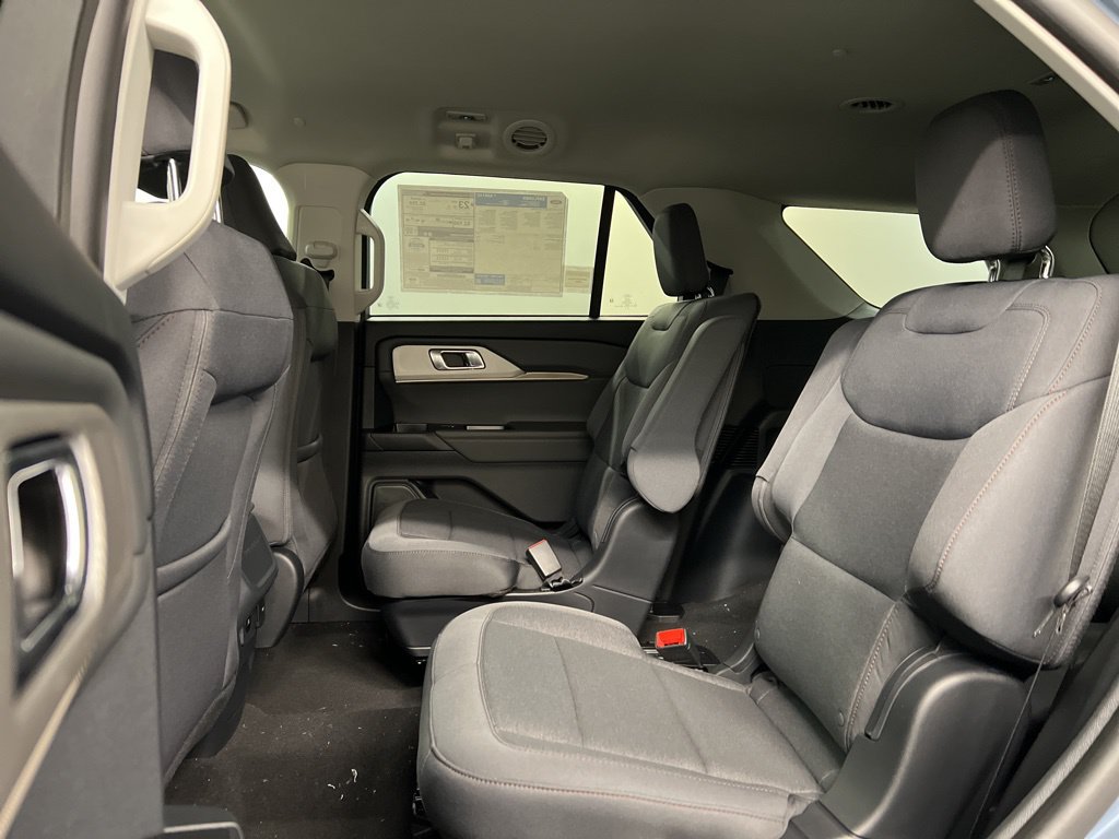 New 2026 Ford Explorer Active AWD/4WD image 31