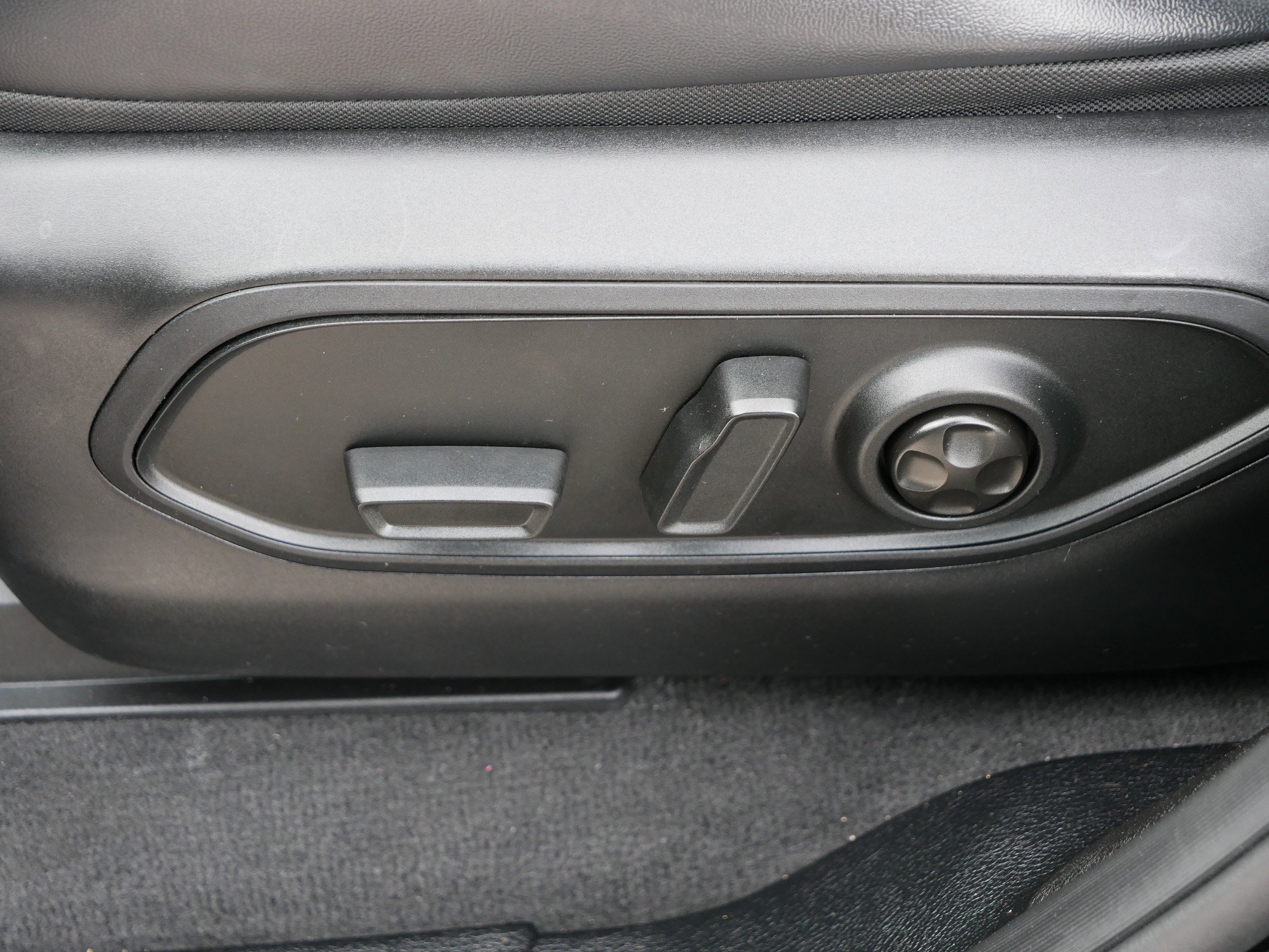 Used 2021 Jeep Grand Cherokee L Limited image 20