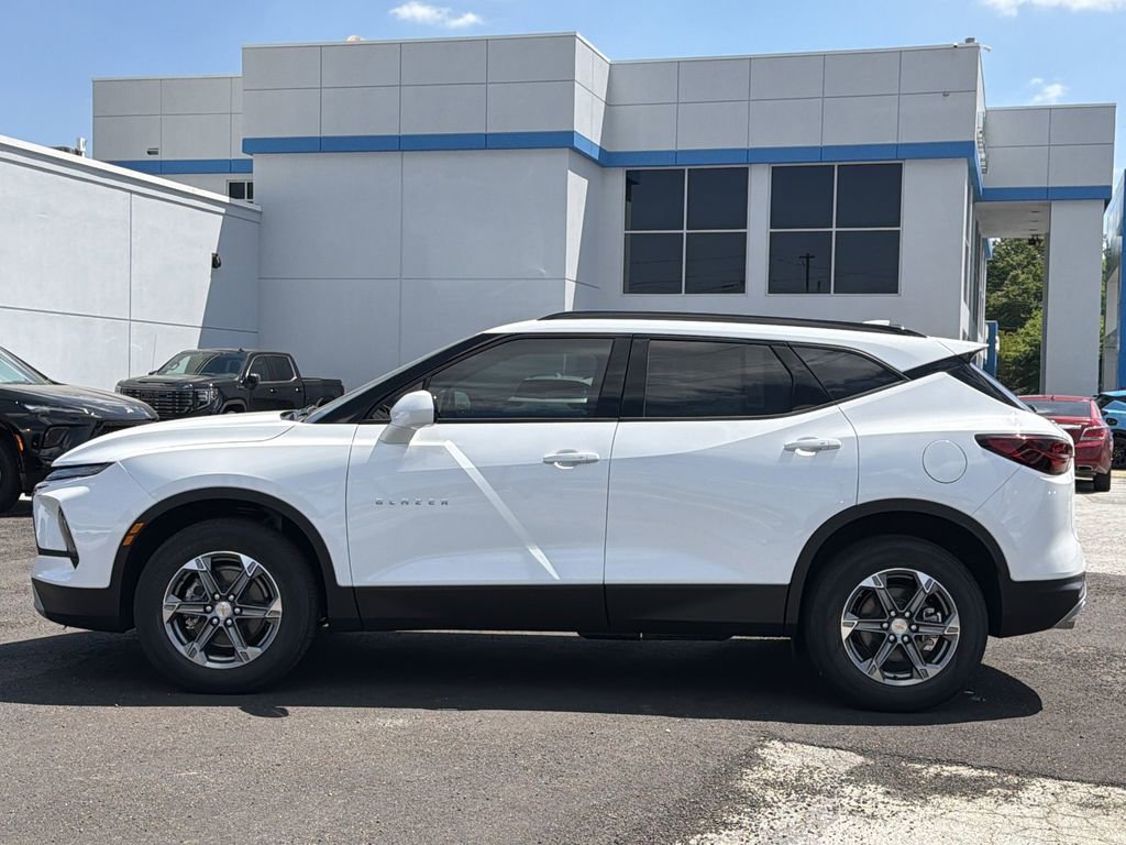 New 2026 Chevrolet Blazer LT w/ Convenience Package FWD image 20