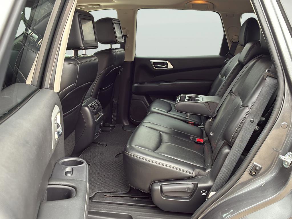 Used 2017 Nissan Pathfinder Platinum w/ Family Entertainment Package image 16