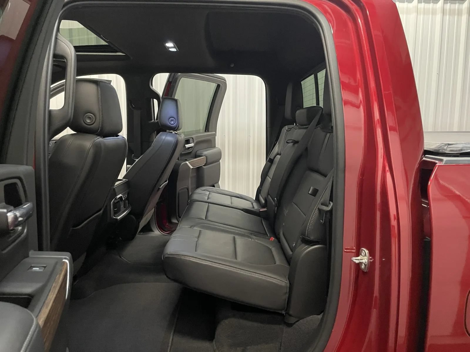 Used 2020 Chevrolet Silverado 3500 High Country w/ Z71 Off-Road Package AWD/4WD image 40