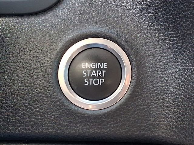 Used 2022 Toyota Tundra SR5 w/ SR5 Premium Package image 22