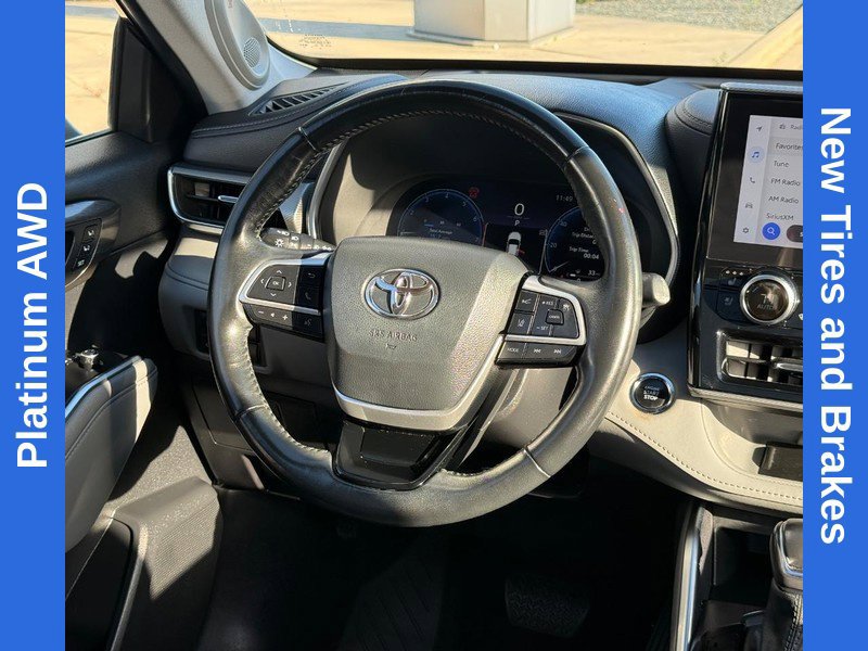 Used 2023 Toyota Highlander Platinum AWD/4WD image 15