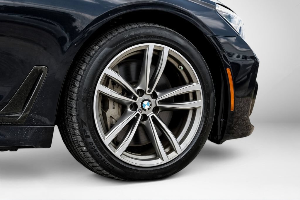 Used 2019 BMW 750i xDrive w/ M Sport Package AWD/4WD image 64