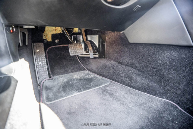 Used 2015 Aston Martin V8 Vantage GT RWD image 40
