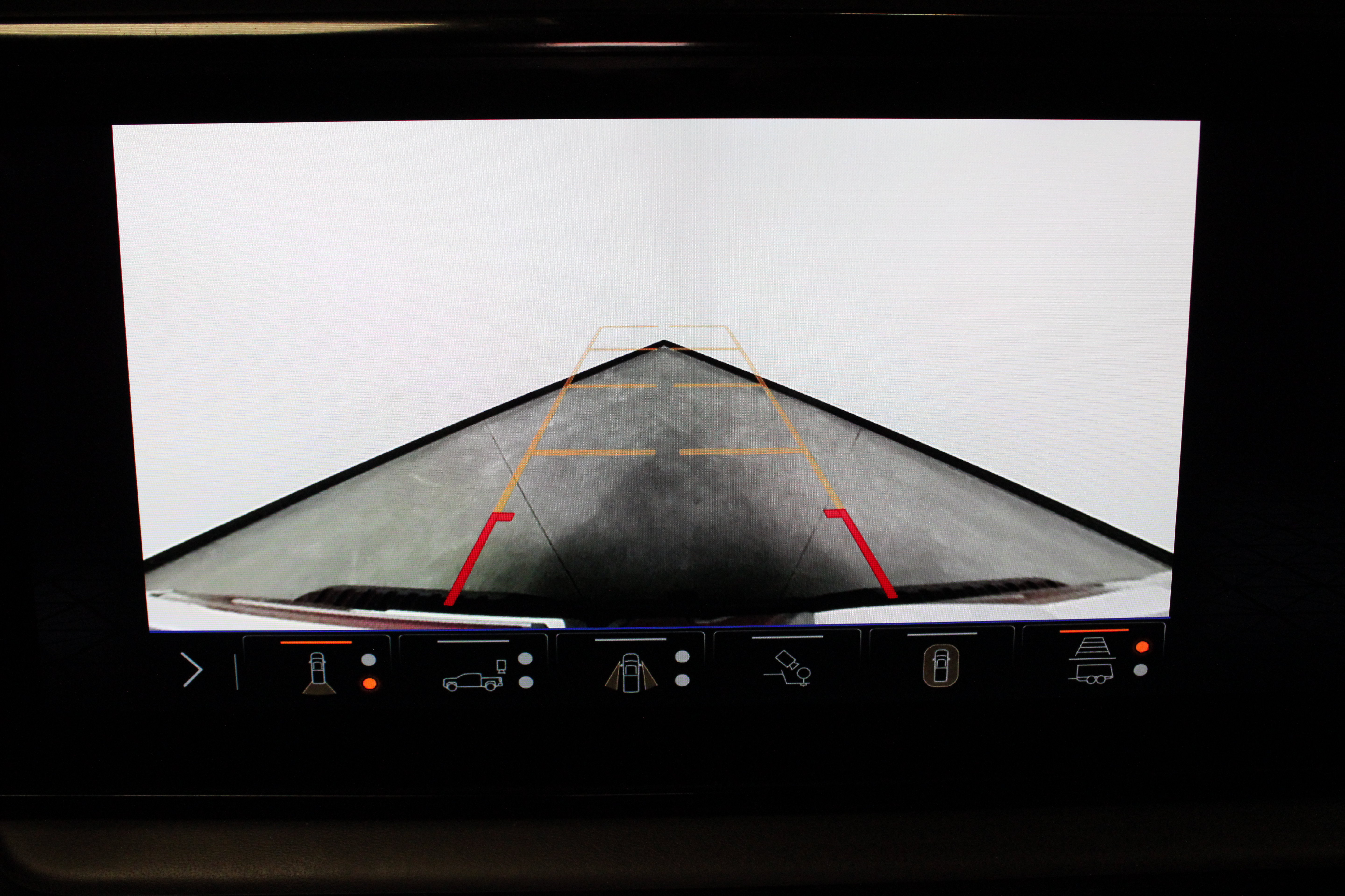 Used 2025 GMC Sierra 2500 AT4X AWD/4WD image 32