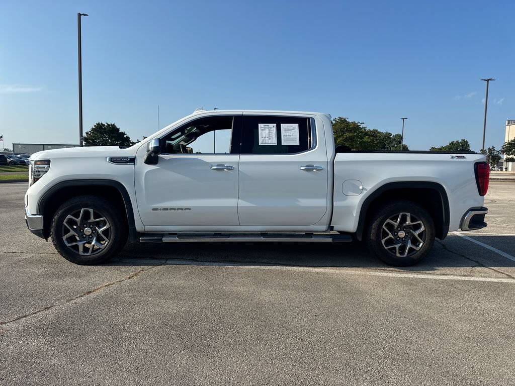Used 2024 GMC Sierra 1500 SLT w/ SLT Premium Plus Package AWD/4WD image 3