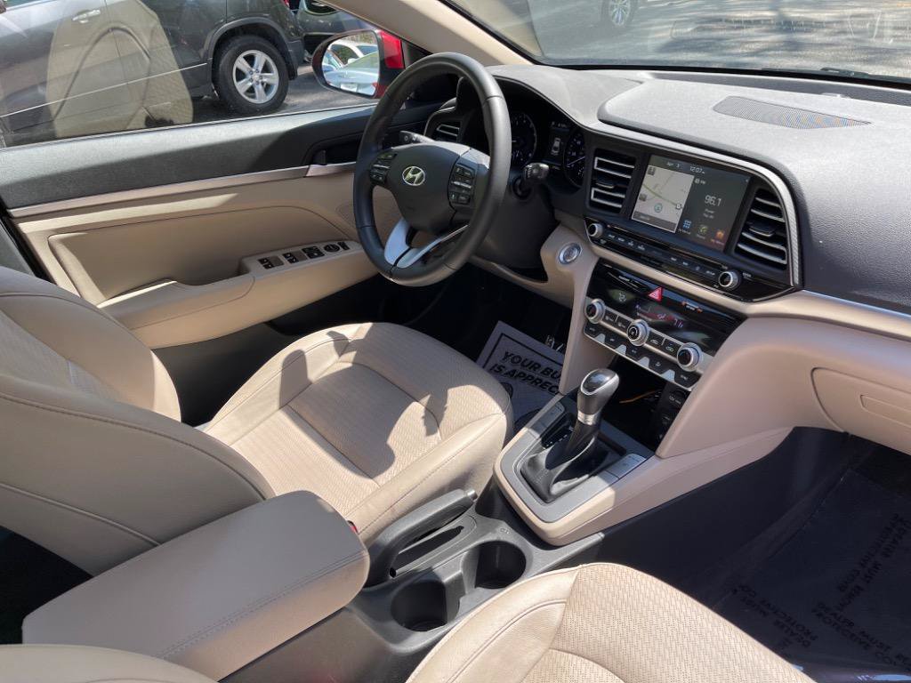 Used 2020 Hyundai Elantra Limited w/ Ultimate Package 03 FWD image 44