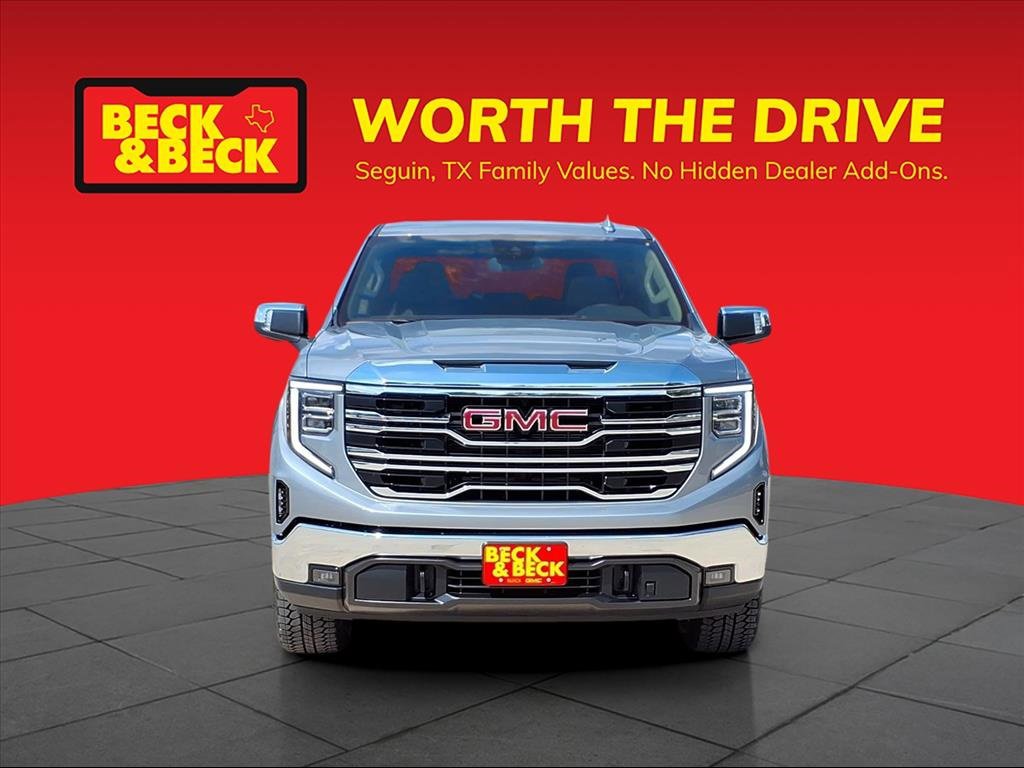 New 2026 GMC Sierra 1500 SLT image 2