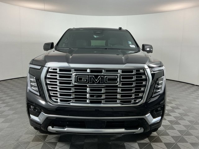 Used 2026 GMC Yukon Denali w/ Denali Reserve Package AWD/4WD image 2