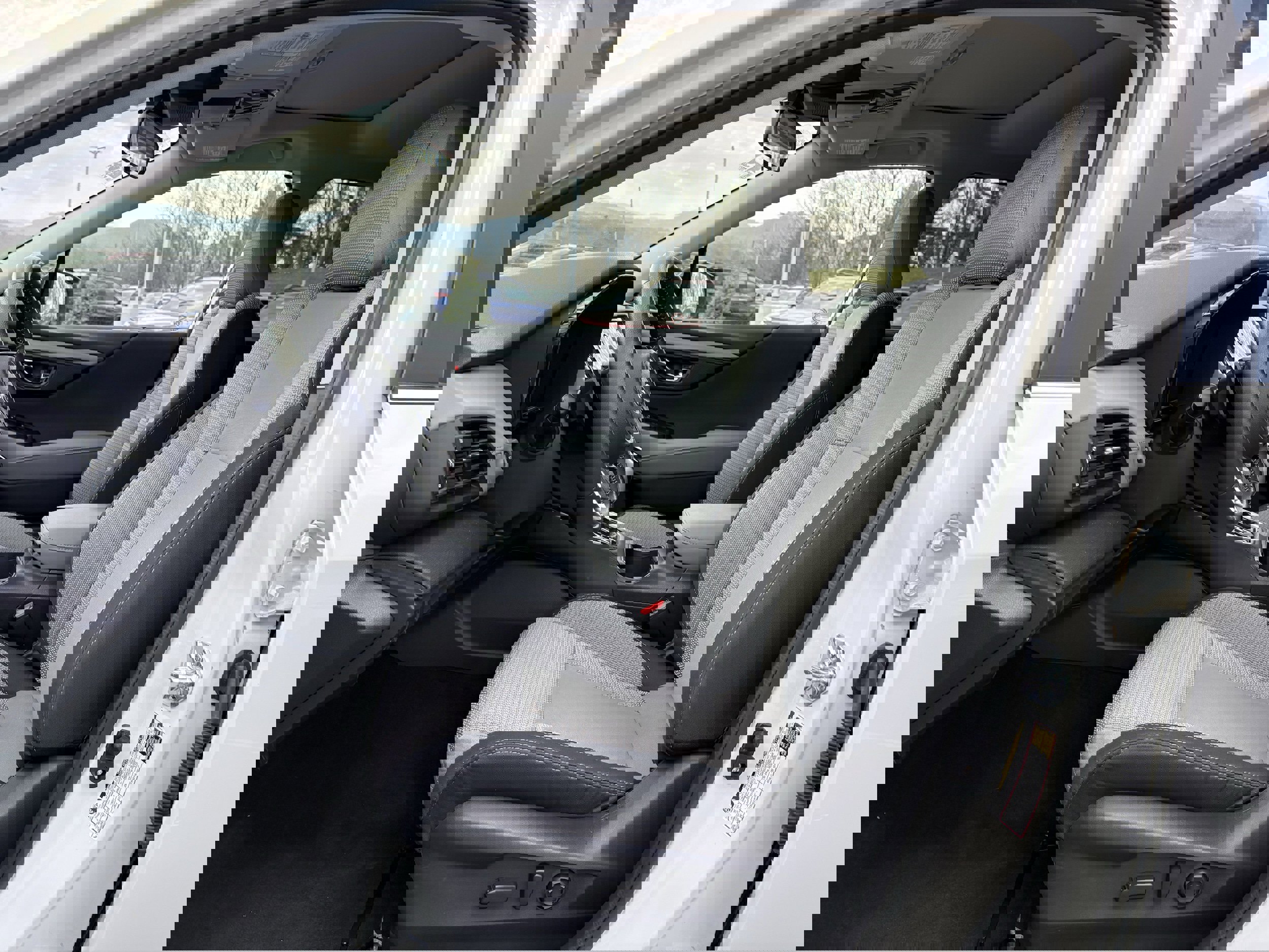 Used 2025 Subaru Outback Premium image 27