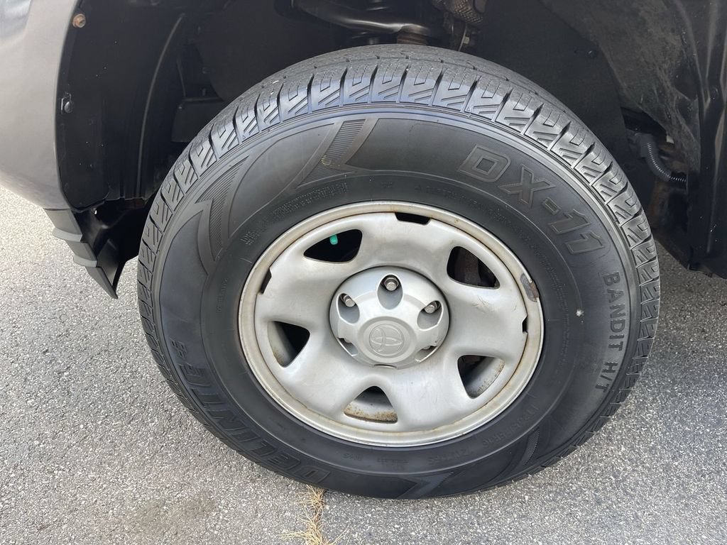 Used 2021 Toyota Tacoma SR AWD/4WD image 2